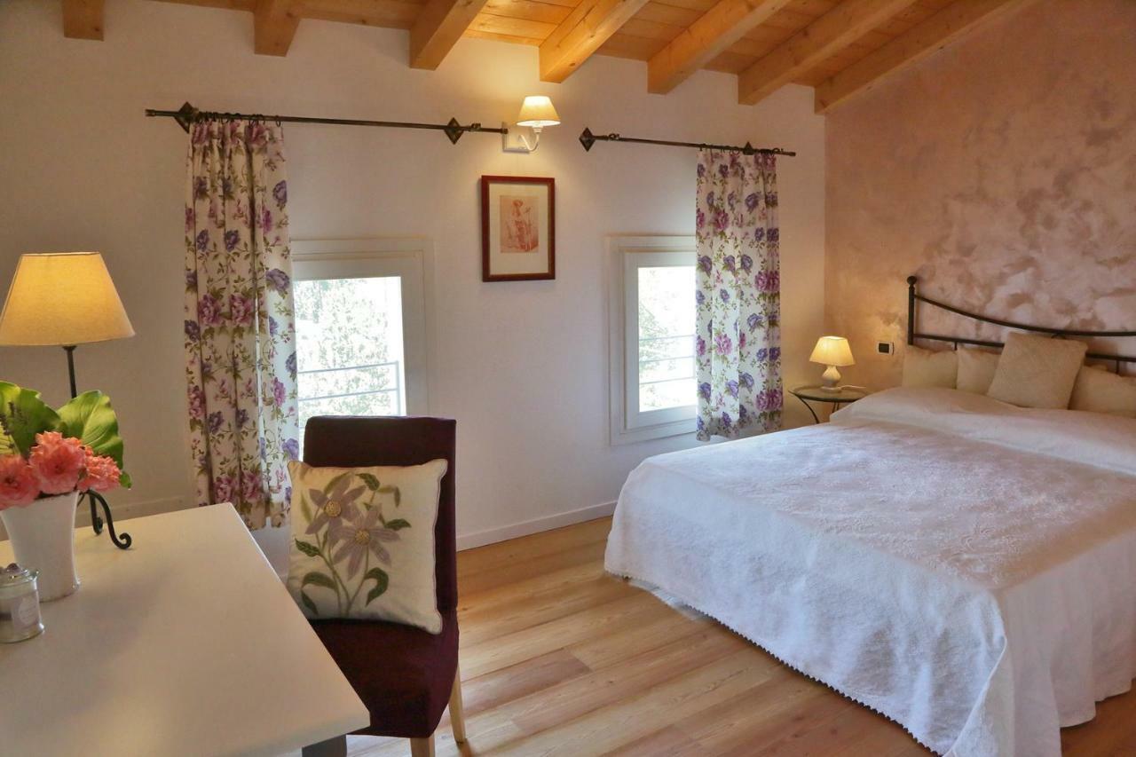 La Fonte Bed & Breakfast Fontanafredda Екстериор снимка