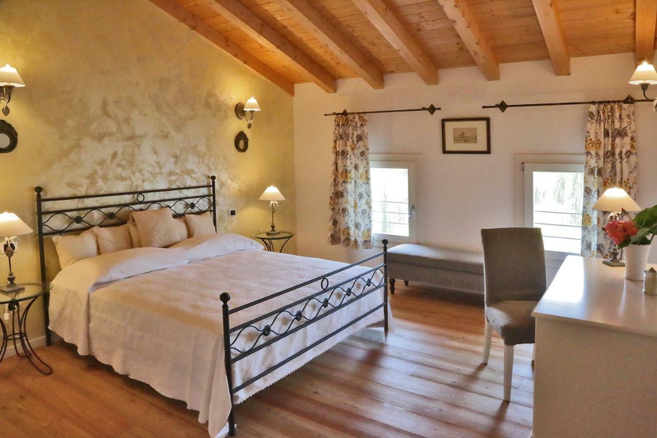 La Fonte Bed & Breakfast Fontanafredda Екстериор снимка